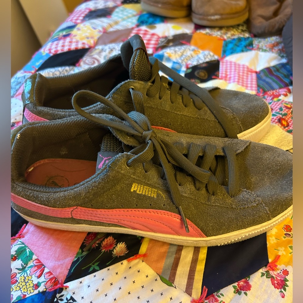 Puma Olive green and pink Suede Sneakers